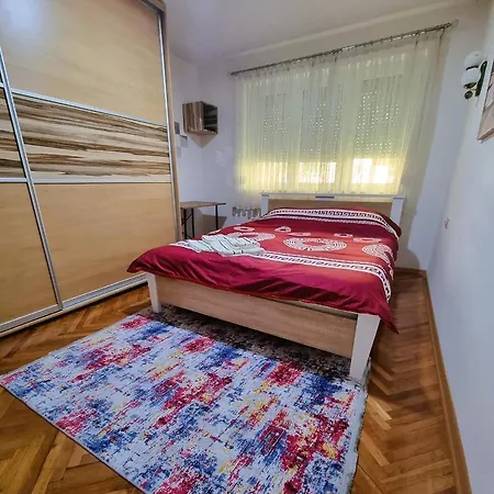 A&P Apartments Skopje Esterno foto